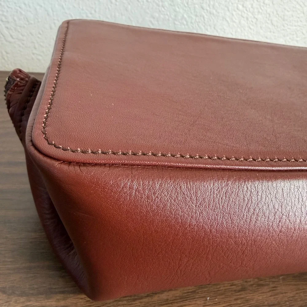 Vintage Brown Leather Zippered Travel Toiletry Dopp Bag Tan Lined Sheldon USA